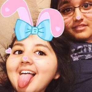 Meet your Posher, Danae